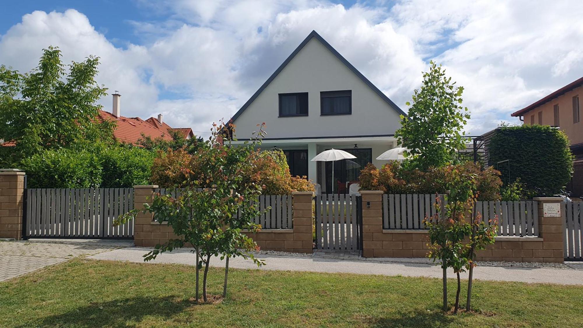Relax Balaton Apartmanok Balatonfüred Zewnętrze zdjęcie