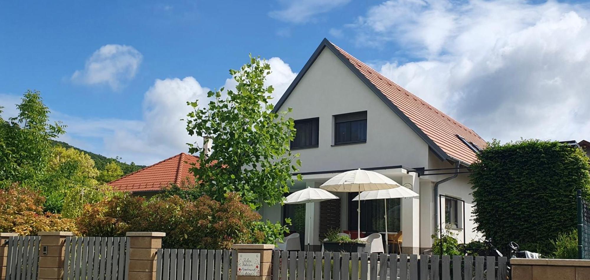 Relax Balaton Apartmanok Balatonfüred Zewnętrze zdjęcie