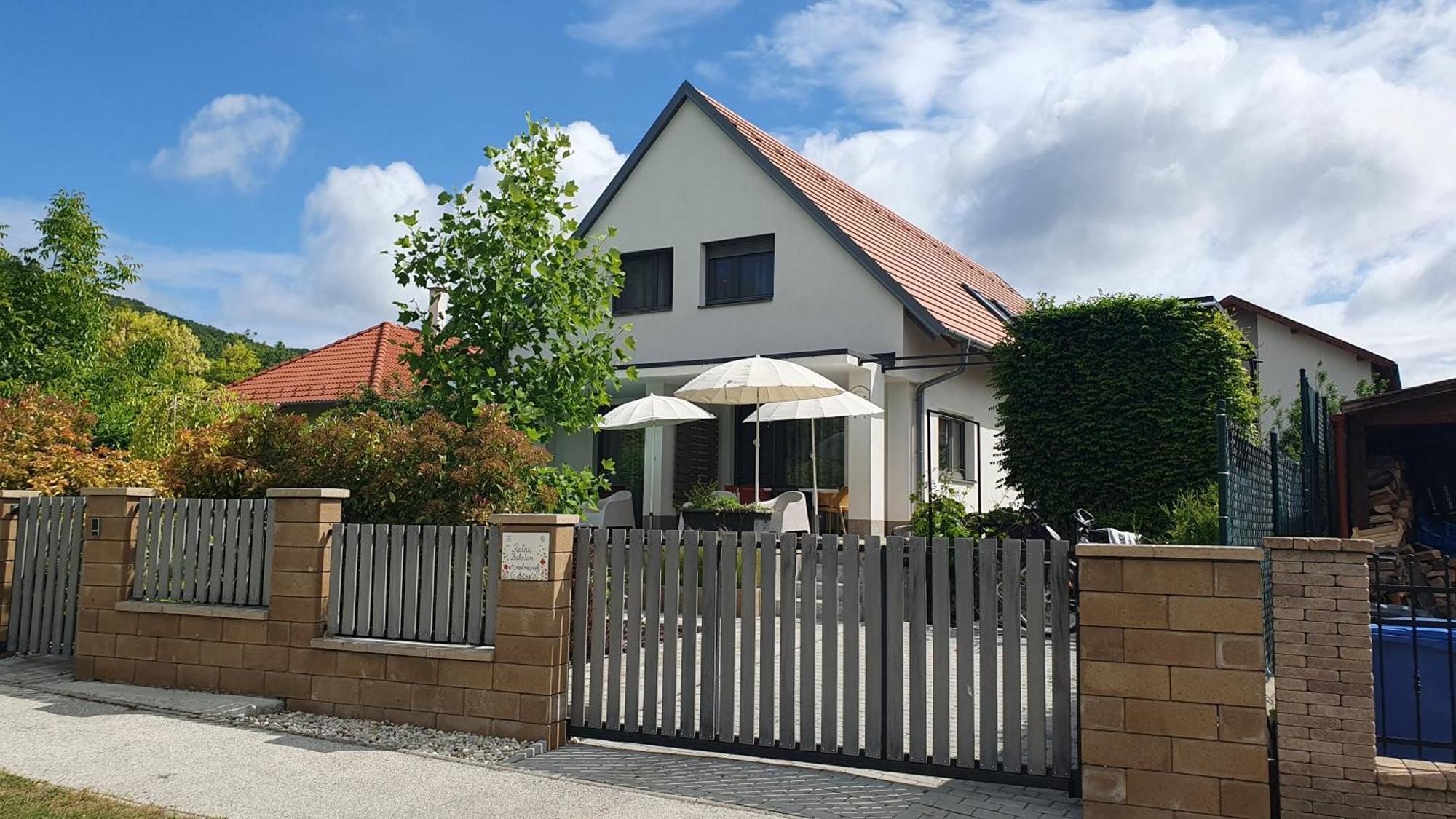 Relax Balaton Apartmanok Balatonfüred Zewnętrze zdjęcie